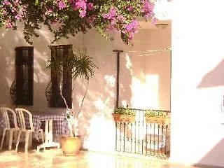 Dalyando Apartahotel