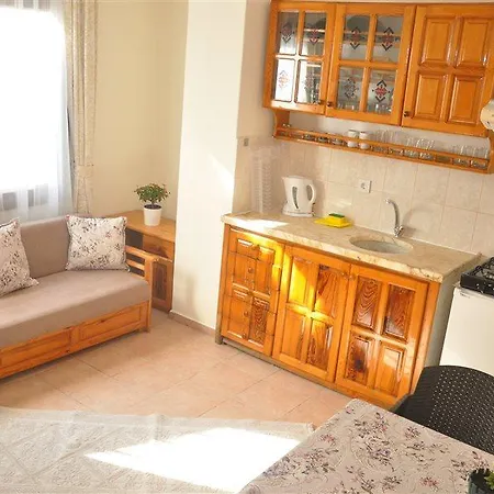 Dalyando Aparthotel 3*