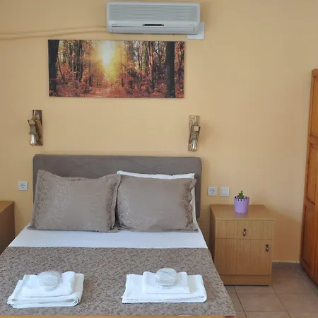 Dalyando Aparthotel 3*