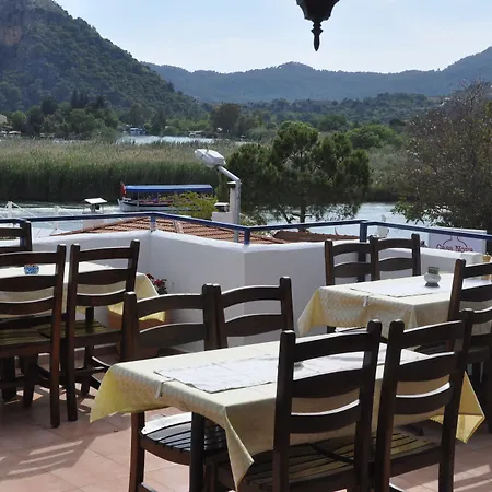 Dalyando Aparthotel 3*
